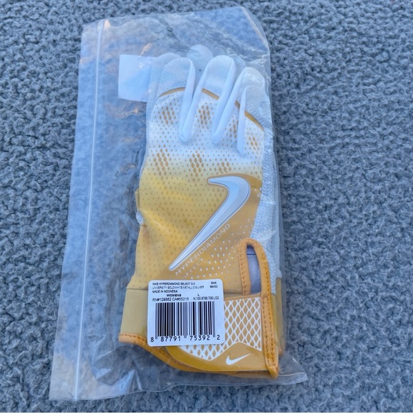 Nike HyperDiamond Select 3.0 Batting Gloves Womens L University Gold White Silve - Picture 1 of 6